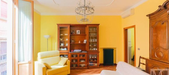 2 bedrooms Apartment in Bologna, Italy No. 135831 2