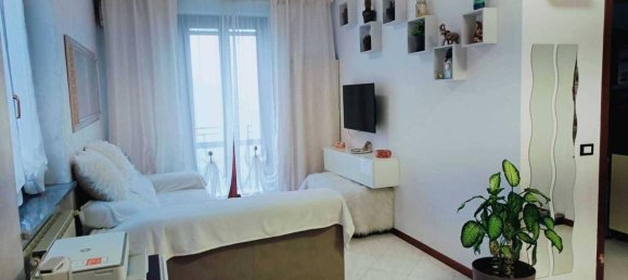 3-salle Appartement à Vidigulfo, Italy No. 42262 15