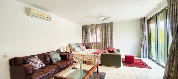 5 bedrooms Villa in Riviere Noire, Mauritius No. 136 6