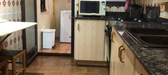 4 bedrooms Apartment in Santa Coloma de Gramenet, Spain No. 190112 5