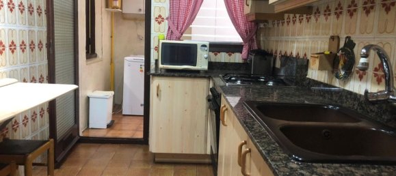 4 bedrooms Apartment in Santa Coloma de Gramenet, Spain No. 190112 4