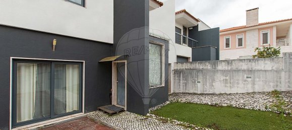 Casa de 3 dormitorios en Odivelas, Portugal No. 53368 2