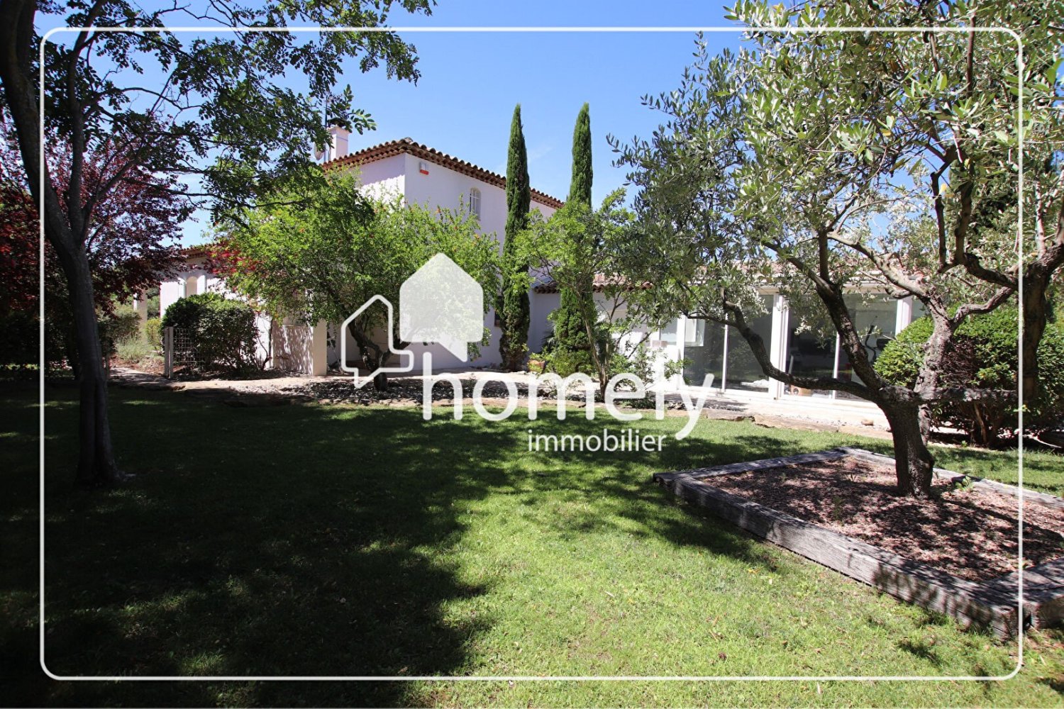 5 bedrooms House in Velaux, France No. 194891