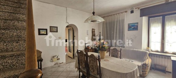 2 Schlafzimmer Haus in Mezzomerico, Italy, Nr. 324025 4