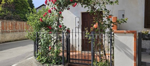 2 Schlafzimmer Haus in Mezzomerico, Italy, Nr. 324025 2