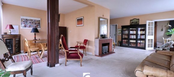 4 Schlafzimmer Wohnung in Fontenay-le-Fleury, France, Nr. 184695 2