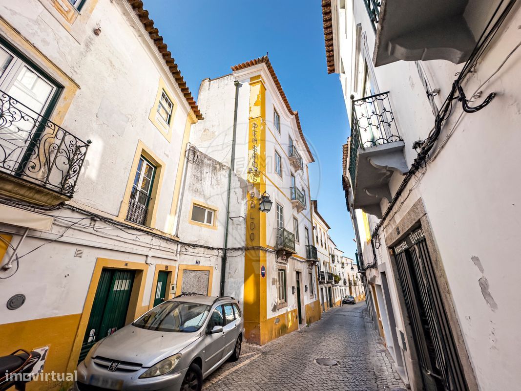 9 bedrooms Building in Evora, Portugal No. 131898