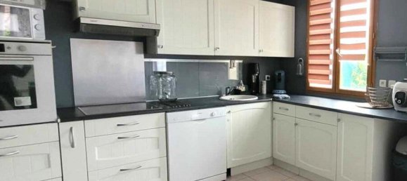 4 bedrooms House in Amiens, France No. 73144 8