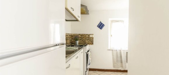 4 bedrooms Apartment in Ostra Vetere, Italy No. 378018 10