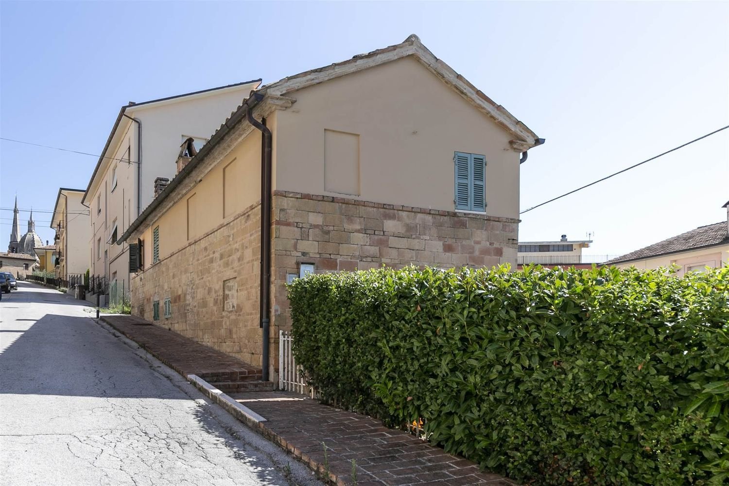 4 bedrooms Apartment in Ostra Vetere, Italy No. 378018