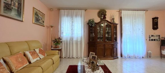 5-salle Maison à Porto Viro, Italy No. 286773 4