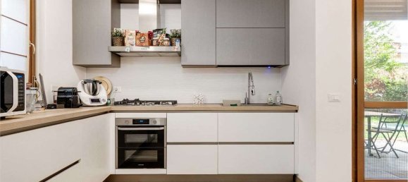 4 rooms Apartment in Lainate, Italy No. 264872 3