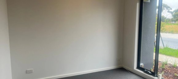 4 bedrooms Townhouse in Tarneit, Australia No. 577 8