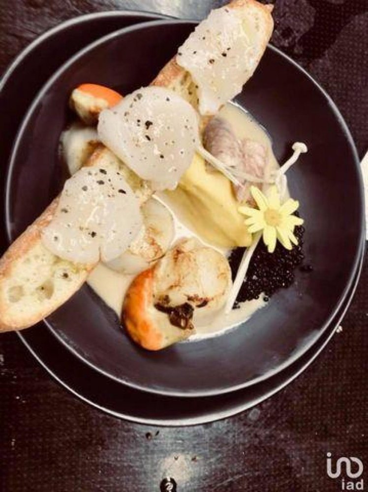 158m² Factory in Arras, France No. 19542