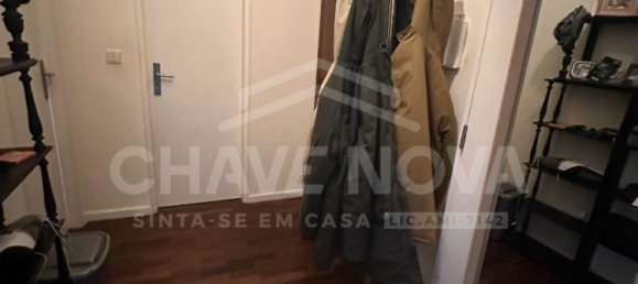 3 bedrooms Apartment in Porto, Portugal No. 11352 12