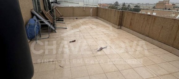 3 bedrooms Apartment in Porto, Portugal No. 11352 18