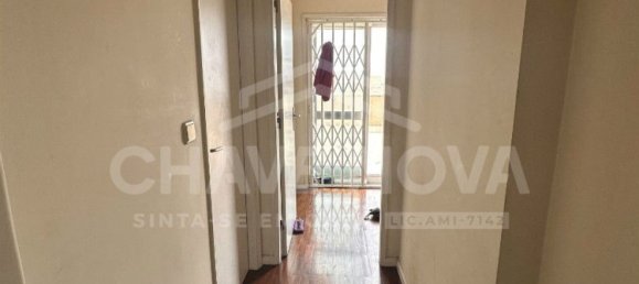 3 bedrooms Apartment in Porto, Portugal No. 11352 8