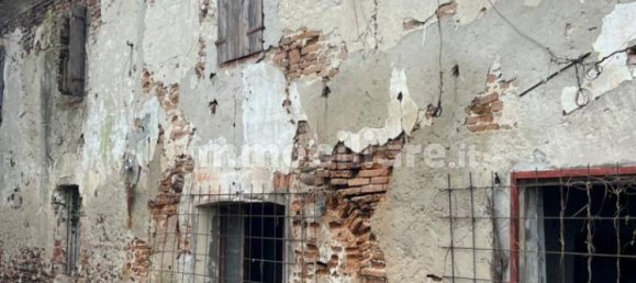 Casa de 3 dormitorios en Nogarole Rocca, Italy No. 360618 3