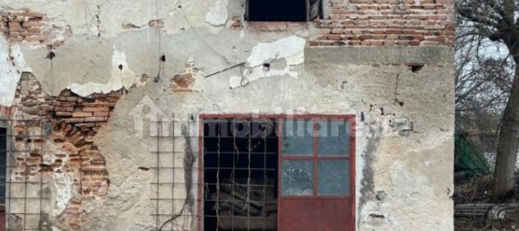 Casa de 3 dormitorios en Nogarole Rocca, Italy No. 360618 5