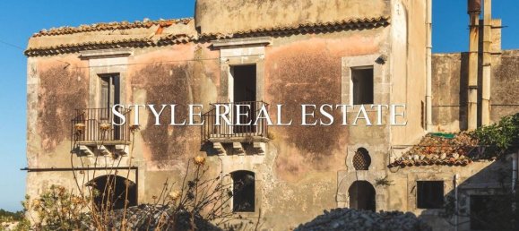 Дом с 7 спальнями в Сиракузы, Италия № 246029 2