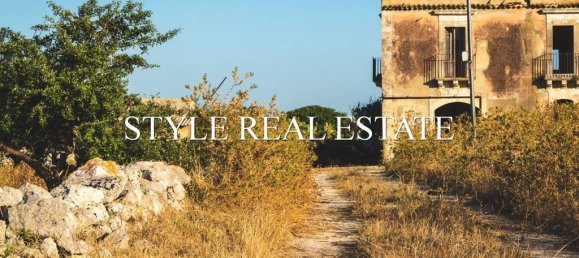 Дом с 7 спальнями в Сиракузы, Италия № 246029 32