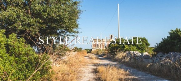 Дом с 7 спальнями в Сиракузы, Италия № 246029 28