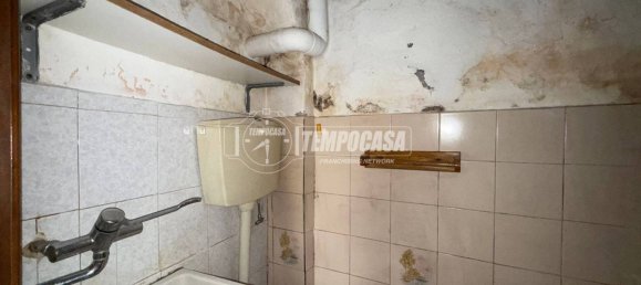 Apartamento de 2 dormitorios en Rivoli, Italy No. 308811 12