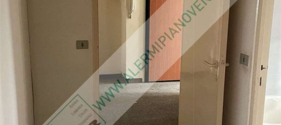 3 bedrooms Apartment in Milan, Italy No. 370134 12