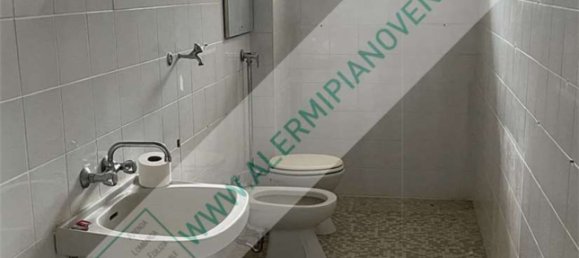 3 bedrooms Apartment in Milan, Italy No. 370134 8