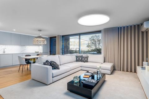 Квартира с 4 спальнями в Вила Нова ди Гая, Португалия № 151676