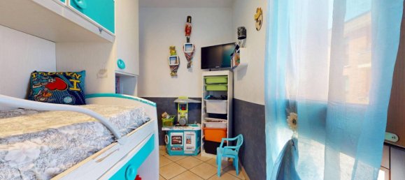 Apartamento de 2 dormitorios en Rubiera, Italy No. 371318 13