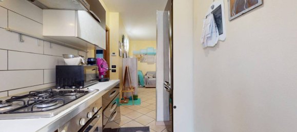 Apartamento de 2 dormitorios en Rubiera, Italy No. 371318 5