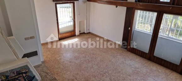4 Schlafzimmer Villa in Fiumicino, Italy, Nr. 31200 40