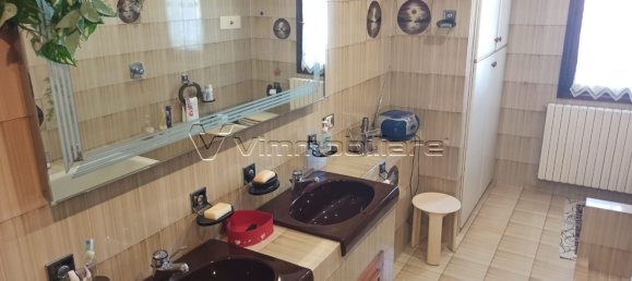 10-Zimmer Haus in Barbarano Mossano, Italy, Nr. 262475 37