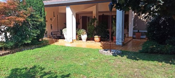 10-Zimmer Haus in Barbarano Mossano, Italy, Nr. 262475 7