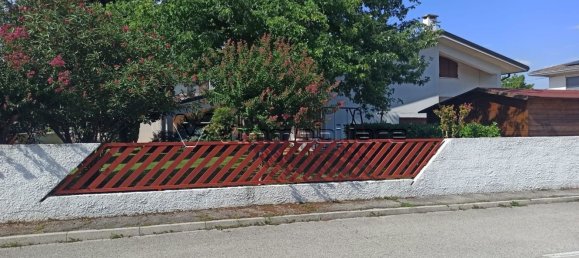 10-Zimmer Haus in Barbarano Mossano, Italy, Nr. 262475 4