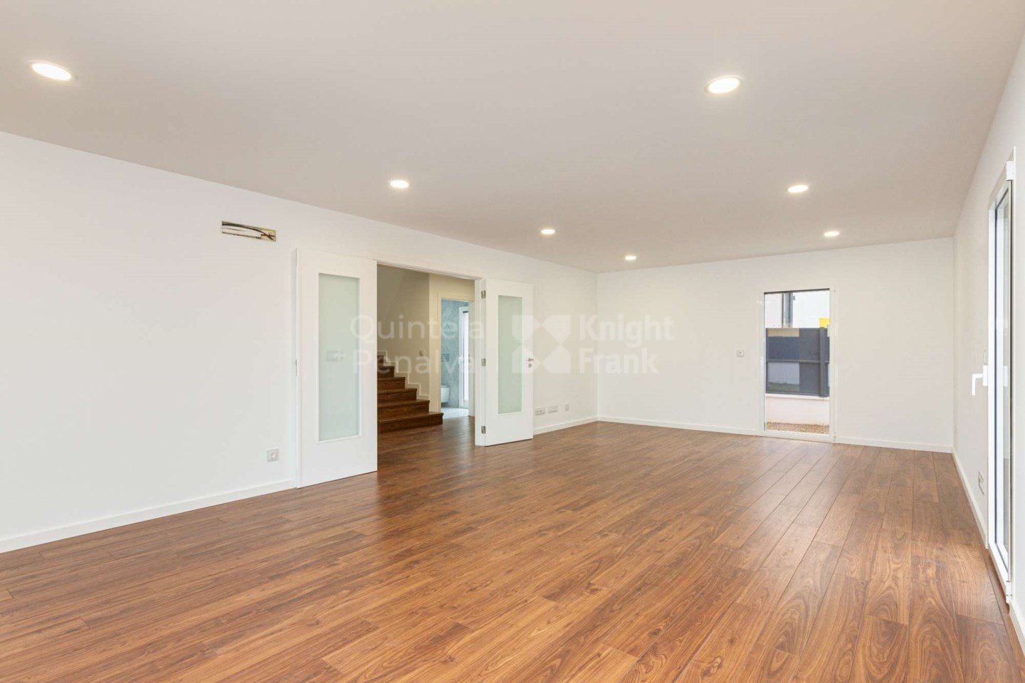 3 غرف نوم منزل في Cascais, Portugal رقم 124646