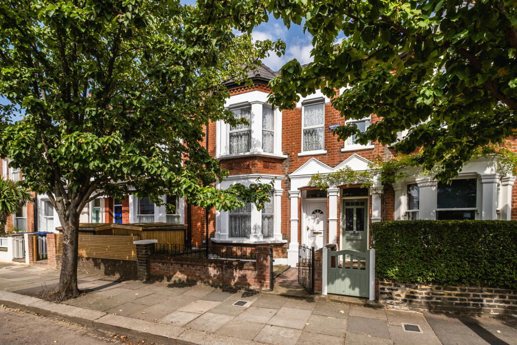 3 Schlafzimmer Haus in London, United Kingdom, Nr. 14213