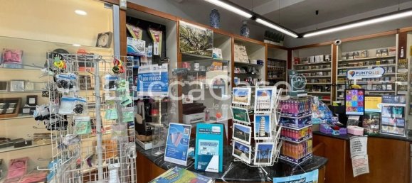 80m² Commercial property in Lucca, Italy No. 161108 2
