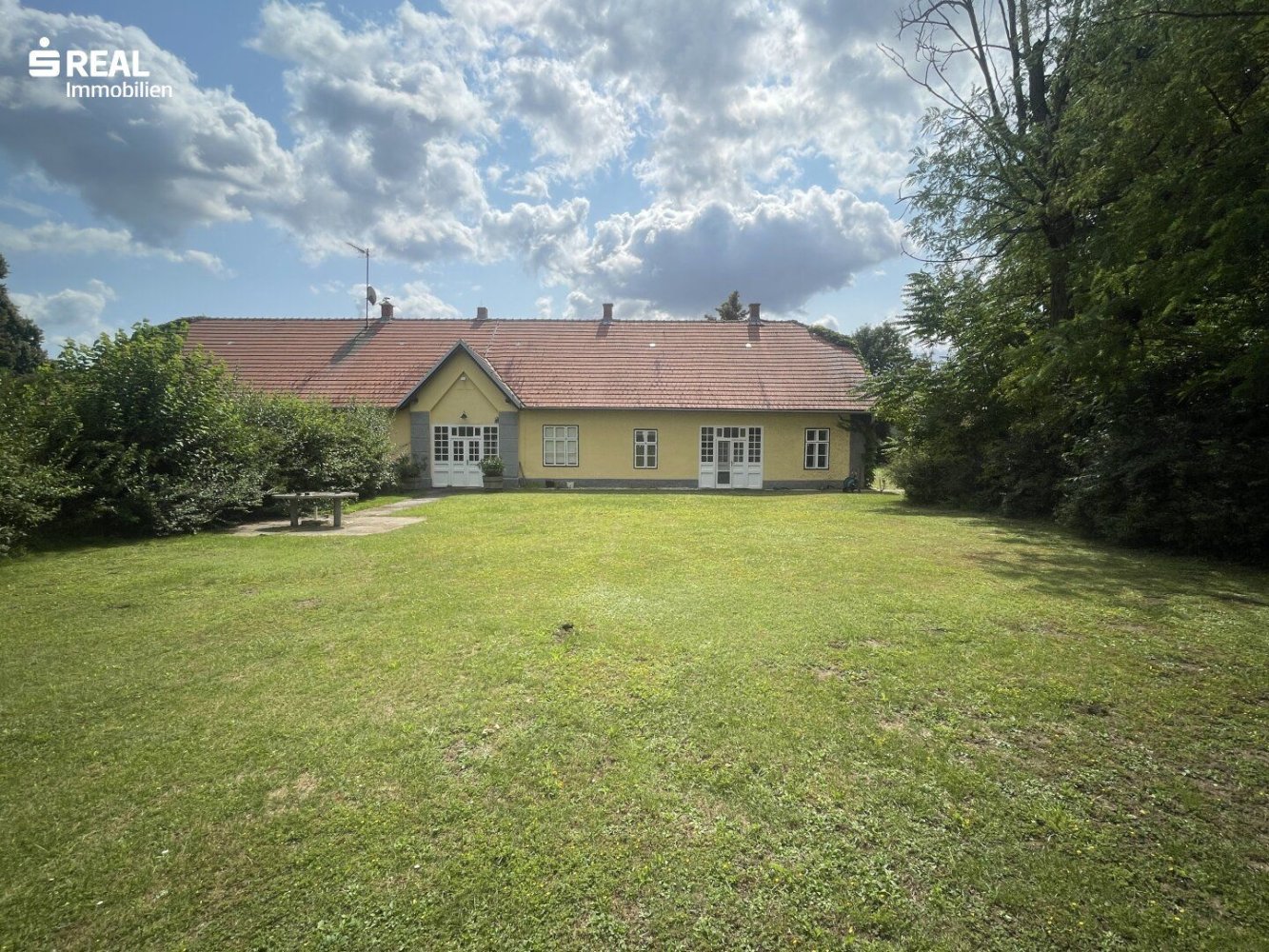  قطعة أرض في Nickelsdorf, Austria رقم 209535