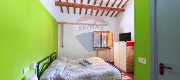 Casa de 13 habitaciónes en Ostra, Italy No. 2259 14