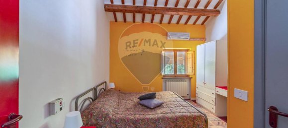 Casa de 13 habitaciónes en Ostra, Italy No. 2259 16