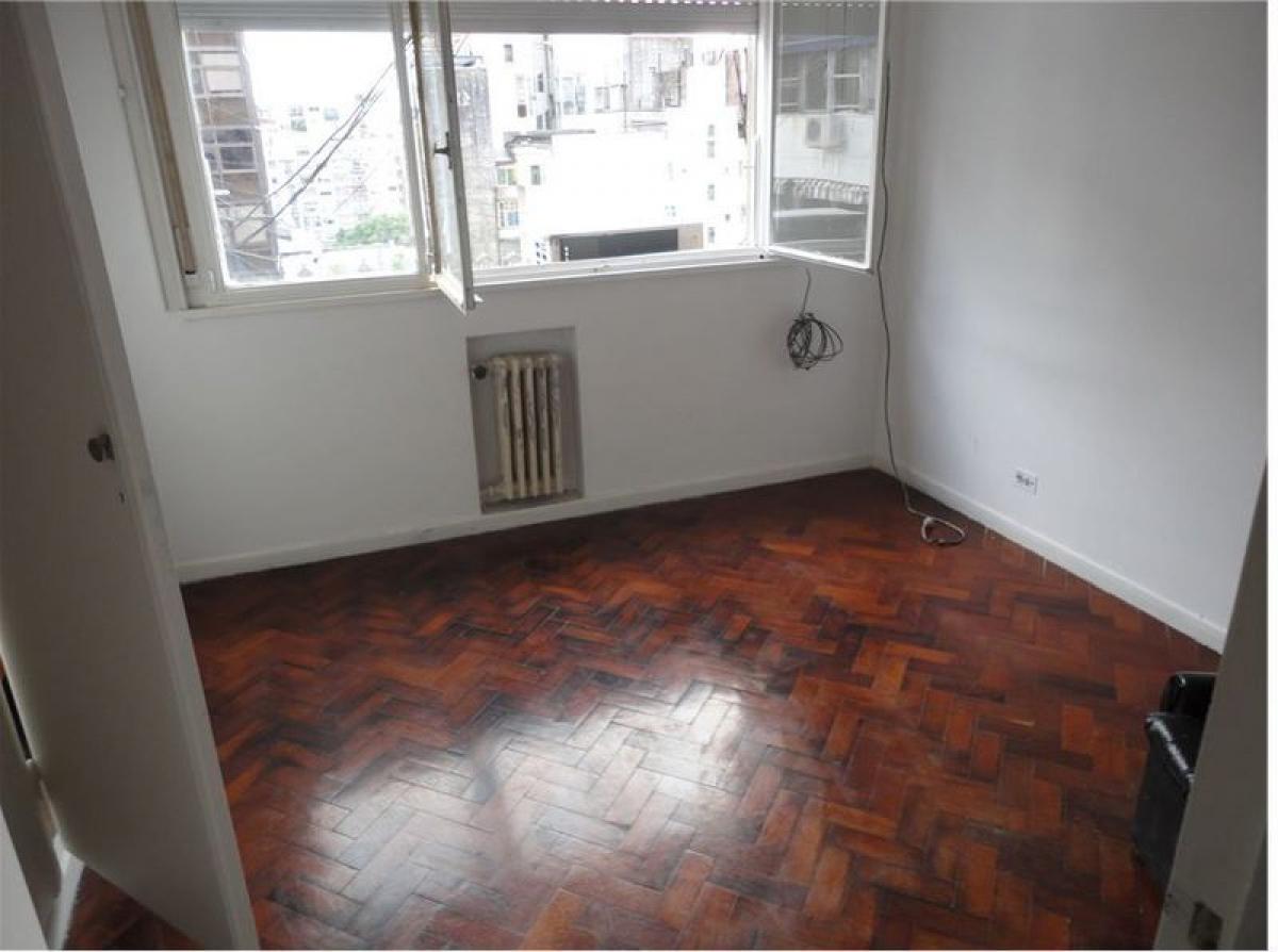 Apartamento de 2 dormitorios en Buenos Aires, Argentina No. 77711