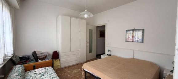 3 rooms Apartment in Finale Ligure, Italy No. 144702 3