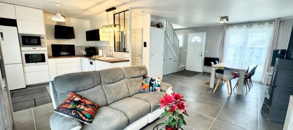 Casa de 5 dormitorios en Saint-Hilaire-Saint-Mesmin, France No. 47222 2