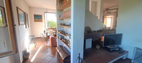 4 Schlafzimmer Wohnung in Scarperia e San Piero, Italy, Nr. 323224 11