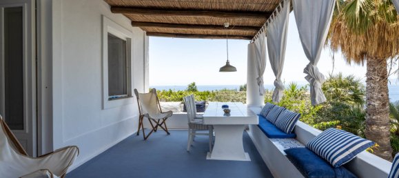 3 bedrooms Villa in Lipari, Italy No. 108143 8