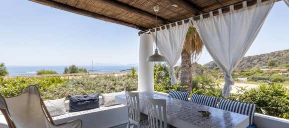 3 bedrooms Villa in Lipari, Italy No. 108143 6