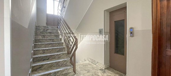 3 rooms Apartment in Turin, Italy No. 167621 22