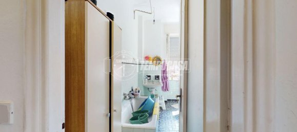 3 rooms Apartment in Turin, Italy No. 167621 10